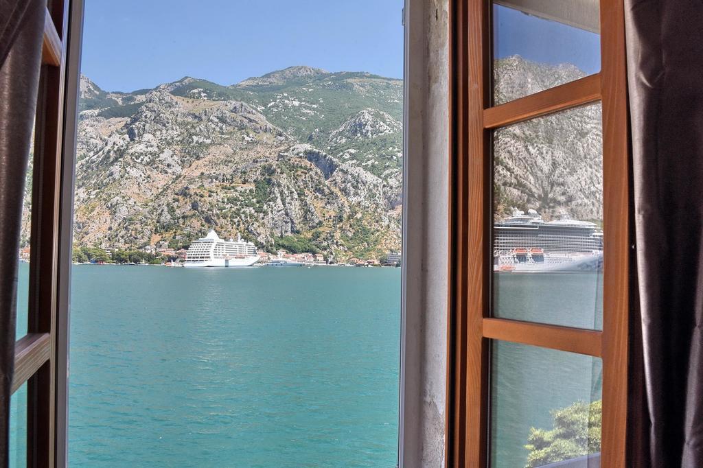 Ribica Apartments Kotor Bagian luar foto