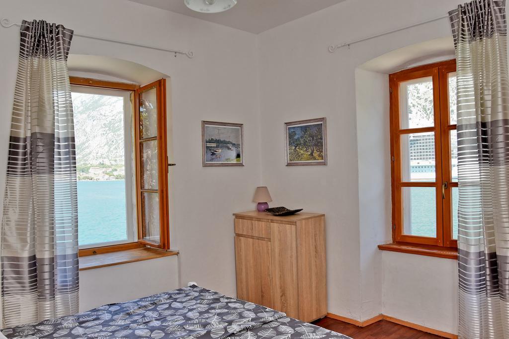Ribica Apartments Kotor Bagian luar foto
